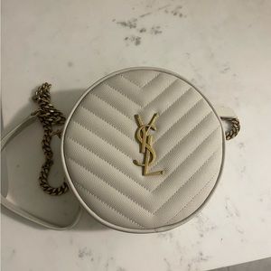 YSL VINYLE ROUND CAMERA BAG IN CHEVRON-QUILTED GRAIN DE POUDRE EMBOSSED LEATHER